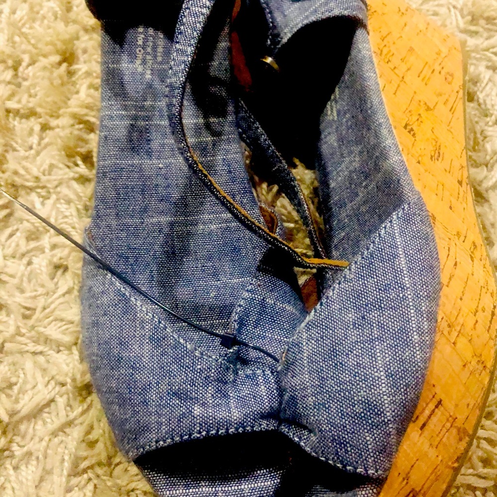 Toms sandal
